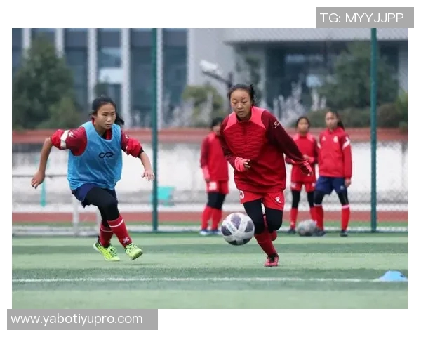 欧塞尔主席强调提升中国足球青少年比赛强度助力国际化发展 欧塞尔主席强调提升中国足球青少年比赛强度助力国际化发展