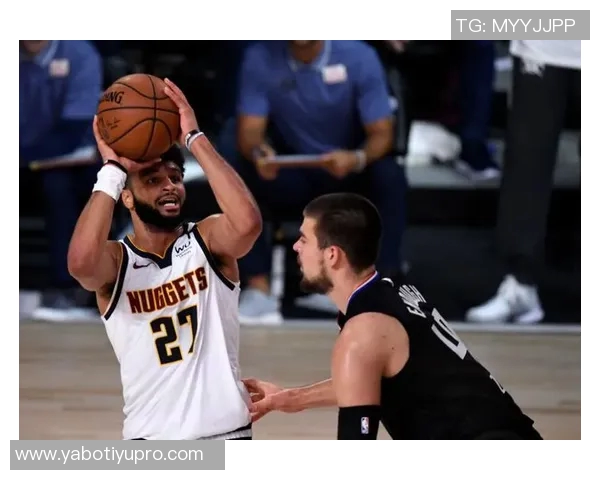 小卡谈罚球命中率98:全力以赴训练重复练习是关键秘诀 小卡谈罚球命中率98:全力以赴训练重复练习是关键秘诀