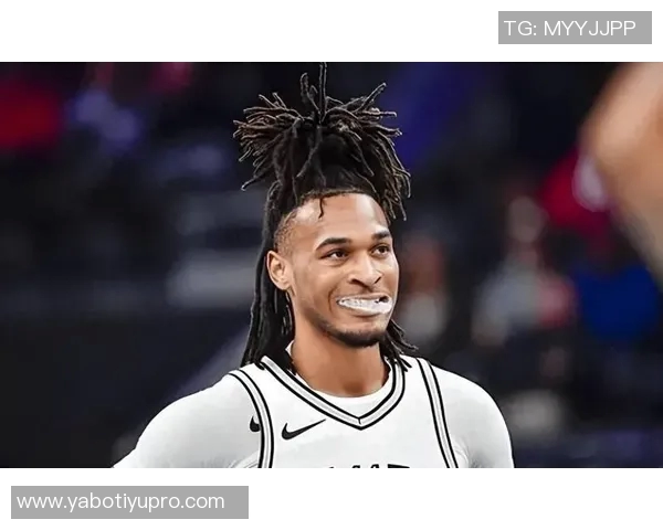 卡斯尔表现出色25分钟内高效砍下16分9助攻仅1次失误助力球队胜利